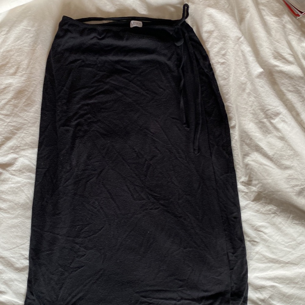 Leset black midi knit skirt
